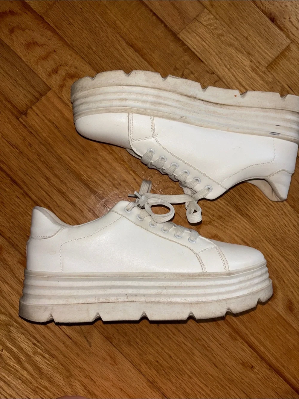 Classic White Platform Lace-Up Women's Sneakers